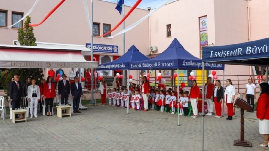 Eskişehir'de çocukların ücretsiz eğitim almasını sağlayan karar oy birliğiyle kabul edildi